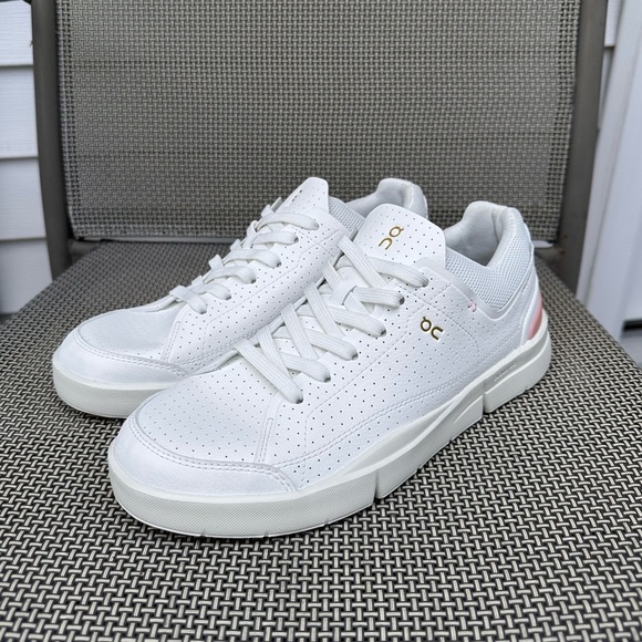 On Cloud The Roger Court Sneakers - Picture 11 of 11